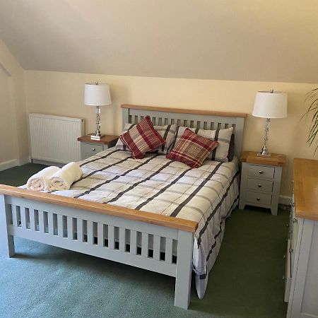 Fabulous 2 Bedroom House Just Outside Edinburgh Auchendinny Exterior photo